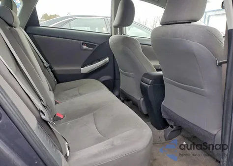 2014 Toyota Prius z USA, uszkodzony, nr VIN JTDKN3DUXE1779370